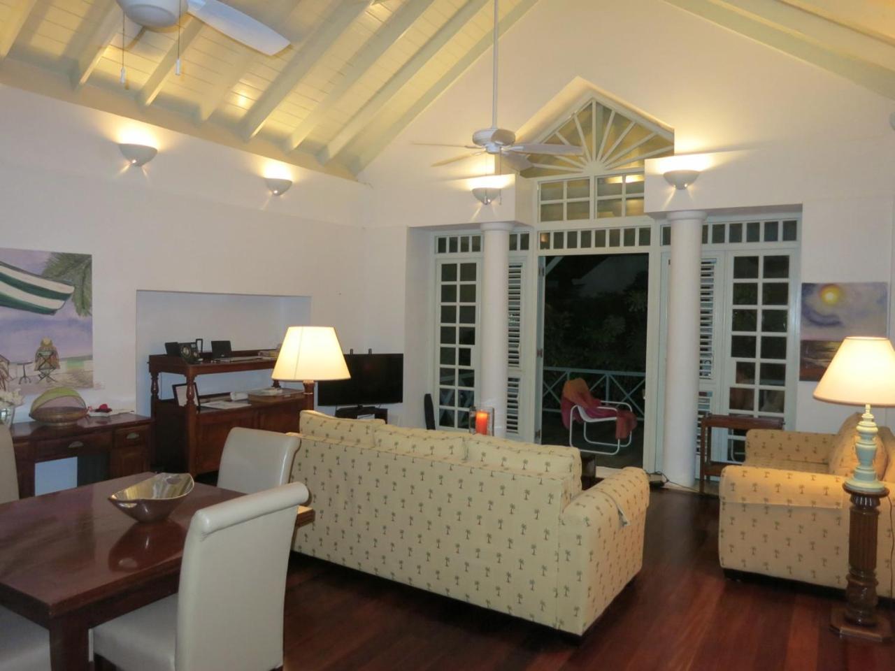 Inchcape Seaside Villas Christ Church Exterior photo